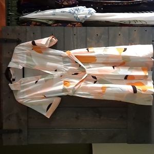 Love, Bonito shirtdress size 6 with pockets and tie waist